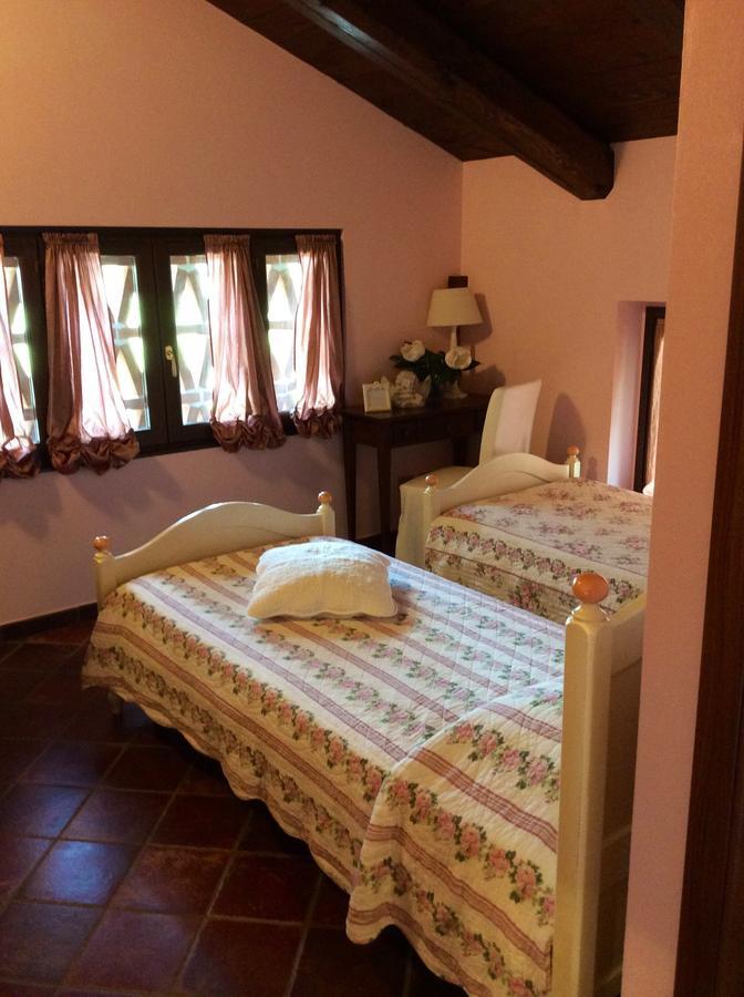 Agriturismo Sarmore Salmore Pokoj fotografie